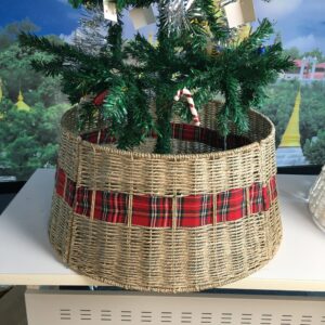 Detachable Natural Straw Christmas Tree Skirt
