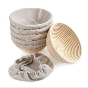 Round Banneton bread proofing basket with liner